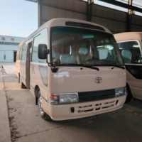 Bus Toyota Coaster d'occasion 30 places en excellent état, très populaire et en promotion