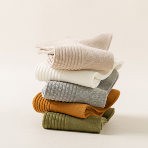 नए ट्रेंडी पुरुषों के कपास रिब शुद्ध रंग छोटे टखने के पसीने को अवशोषित कर रहे सांस लेने योग्य मोजे - Product Image 3