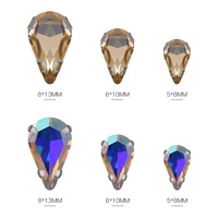 Strass en verre K9 en forme de goutte d'eau avec griffes argentées, cristaux en forme de poire à coudre en gros pour fabricants de robes de mariée