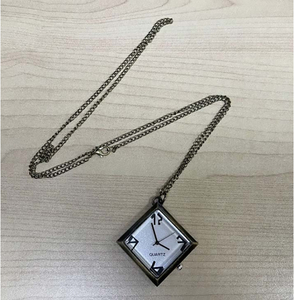 Vieux losange Carré Bronze Rétro Design Laiton <span class=keywords><strong>Montre</strong></span> De Poche Pendentif Cadran Ouvert Collier Cadeau Pour Hommes Femmes <span class=keywords><strong>Montre</strong></span> De Poche - Product Image 3