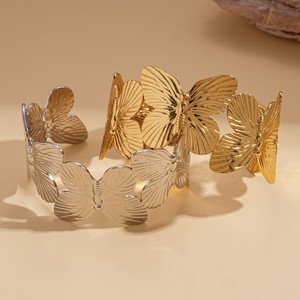 2025 NEW Wholesale Women Wide Gold Plated Texture Chunky <b>Bangle</b> <b>Bracelet</b> Women Gold Metal Butterfly Open Cuff <b>Bangle</b> <b>Bracelet</b> - Product Image 4