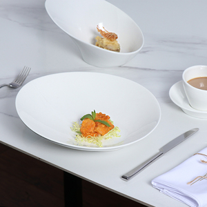 Assiette irrégulière d'hôtel Ustensiles de cuisine commerciaux Assiette de restaurant Fournitures d'hôtel et de restaurant Assiette d'hôtel et tasse à <span class=keywords><strong>café</strong></span> en gros - Product Image 1