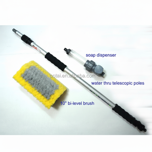 Limpiador de canalones extensible con boquilla de alta presión para limpieza de techos - Product Image 1