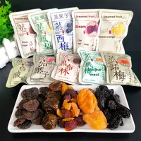 Fruits confits de forêt profonde Zero Degree : pruneaux, baies de laurier, prune confite, prune acide, pêche jaune, en vrac pour le bureau