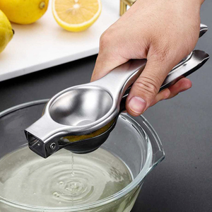 Exprimidor de Cítricos Manual Profesional y Duradero de Acero Inoxidable, Fácil de Limpiar, Resistente al Óxido, Apto para Lavavajillas, Utensilio de Cocina Metálico - Product Image 3
