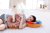 Coussin en peluche doux en forme de beignet 3D, coussin rond en forme de gâteau, coussin de canapé, coussin de siège, jouet pour enfants, décoration de la maison, coussin de mariage, cadeau d'anniversaire, cadeau de Noël, 40 cm