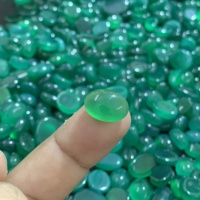 Pierre précieuse en onyx vert naturel de qualité AAAAA, créations Rida, certifiée IGI, formes variées par taille, aucun traitement appliqué, pour bijoux