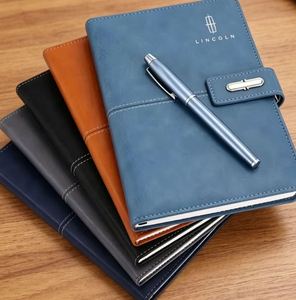 Coffret Cadeau Luxe : Thermos Promotionnel, Carnet de Notes et Journal en Cuir Personnalisé avec Stylo et Bouteille - Product Image 1