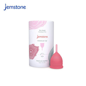 Emballage écologique et durable pour coupe menstruelle : boîte cylindrique en papier, étui en silicone pour coupe menstruelle, tubes en carton kraft. - Product Image 5