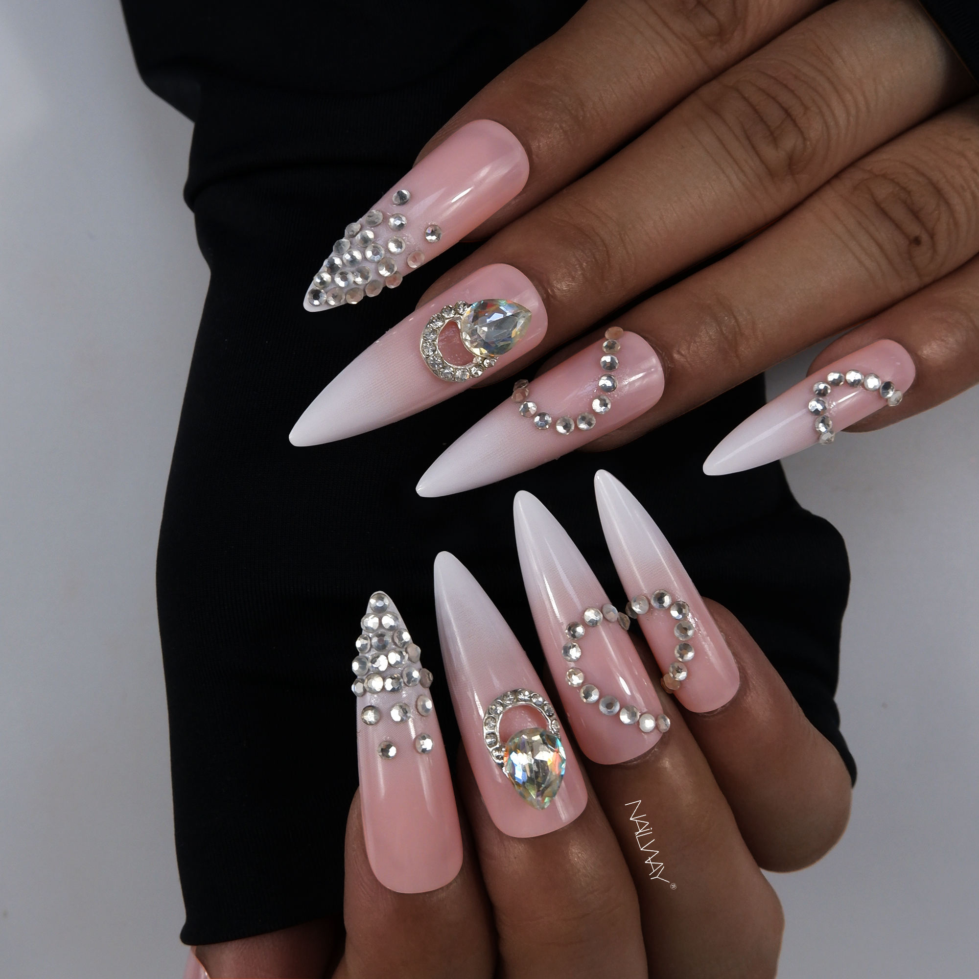 Diamond nails7