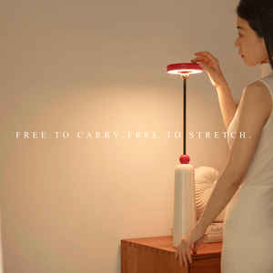 Lámpara de Mesa de Lujo Moderna, Recargable, Táctil, con Altura Ajustable, Estilo Artístico Creativo, Convertible en Lámpara de Pie Minimalista - Product Image 4