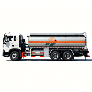 Camión Cisterna de Gran Volumen para Aceite Pesado 15m³-28m³ Sinotruk, Camión de Almacenamiento y Reabastecimiento de Combustible Fijo para Operaciones de Reabastecimiento en Obras de Construcción - Product Image 1