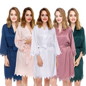 روب كيمونو مخصص للزفاف وحفلات أعياد الميلاد والسبا ووصيفات العروس، مزين بالدانتيل، بلون واحد، من الحرير الساتان المطفي - Product Image 5