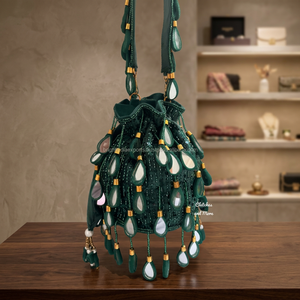 Sac seau perlé émeraude avec pompons miroir, pochette de soirée faite à la main, sac à bandoulière au design élégant - Product Image 2