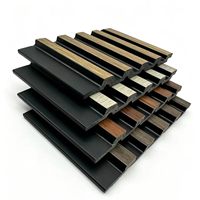 Panneau mural WPC classique gaufré mat, imitation bois, pour la décoration intégrale de la maison