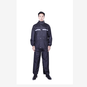 Conjunto de Traje Impermeable Azul Marino para Exteriores con Logotipo Personalizado, Chaqueta y Pantalones con Capuchas Desmontables - Product Image 1