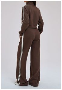 Aoyema Abbigliamento Sportivo Femminile di Alta Qualità, Set Tuta in Poliestere/Cotone a Contrasto, Comoda e Casual per Attività all'Aperto - Product Image 4