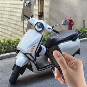 Télécommande 2 boutons 433 MHz pour portes <span class=keywords><strong>de</strong></span> <span class=keywords><strong>garage</strong></span> et systèmes d'accès, portée <span class=keywords><strong>de</strong></span> 50 m et <span class=keywords><strong>boîtier</strong></span> en plastique ABS durable - Product Image 4