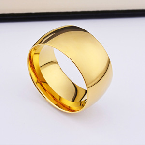Anillo de pulgar unisex minimalista de titanio y acero de Yunnique con un diseño audaz y grande, con un estilo hip-hop punk. - Product Image 3