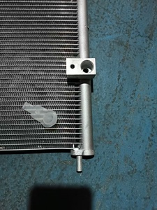 Pokka Cn 3678Pfxc piezas de aire acondicionado Ac condensador 8G1Z19712A Bg1Z19712A para Cadillac Escalade Gmc <span class=keywords><strong>Sierra</strong></span> - Product Image 3
