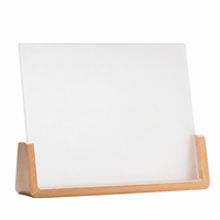 Witte sublimatie acryl fotolijst met houten voet, aanpasbaar ontwerp en hot press display