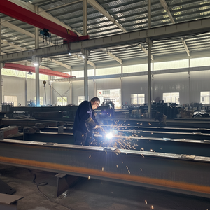 Hangars préfabriqués Stockage Extérieur Chine Structures en acier de haute qualité Maison préfabriquée - Product Image 1