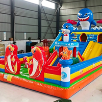 Château gonflable géant avec toboggan et aire de saut pour enfants, modèle de simulation de parc d'attractions