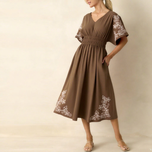 Vestido Midi Casual Fluido de Manga Corta con Cuello en V y Bordado Floral de Leopardo para Mujer, Ideal para Uso Diario, Fiestas y Oficina - Product Image 1