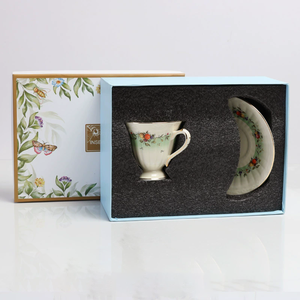 Juego de café y té de porcelana con patrón de cereza de estilo europeo exquisito vaso de cerámica de lujo para uso doméstico estilo moderno - Product Image 2