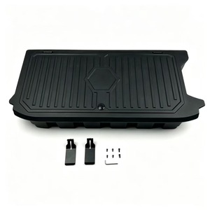 Boîte de rangement arrière verrouillable avec clé, pièces de rechange robustes pour Jimny 2018-2026 5 portes, pièces automobiles OEM personnalisées - Product Image 1