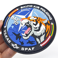 Badges en caoutchouc personnalisés de haute qualité avec boucle auto-agrippante, impression en relief, patch logo PVC