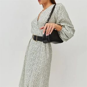 <span class=keywords><strong>Pull</strong></span> <span class=keywords><strong>noir</strong></span> élégant et classique en tricot, <span class=keywords><strong>robe</strong></span> droite de rue de qualité mince femmes automne sexy col en V chaîne patchwork robes/ - Product Image 2