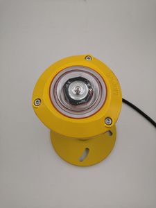 Lampe de signalisation LED de type B à faible intensité ICAO FAA, rouge, à émission constante 32,5 cd, IP65, pour la sécurité des tours radio, des tours de refroidissement et des hangars - Product Image 5