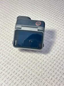 Insta360 Pro 2 8K AI, Cámara de Acción Resistente al Agua con Doble Chip, Sensor CMOS de 1/1.3'', Estabilización FlowState 3.0, Batería de 180 min - Product Image 3