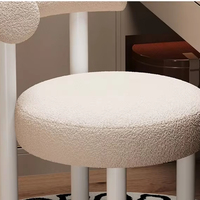 Fauteuil d'appoint moderne rond en velours, rembourré et durable, avec dossier souple pour chambre et bureau à domicile