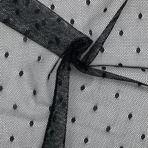 Tissu en tulle jacquard noir à pois 100 % polyester, maille texturée à pois pour tutus, voiles, décorations de fête et projets DIY - Product Image 2