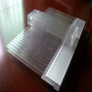 <span class=keywords><strong>U</strong></span> Khóa tấm <span class=keywords><strong>polycarbonate</strong></span> hệ thống cho rỗng cho đôi tường <span class=keywords><strong>multiwall</strong></span> tấm <span class=keywords><strong>polycarbonate</strong></span> cho lợp PC vật liệ<span class=keywords><strong>u</strong></span> tùy chỉnh cắt - Product Image 5
