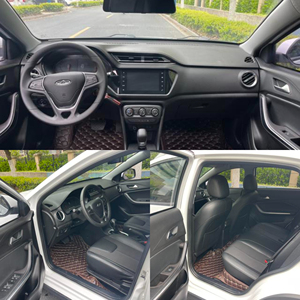 Chery Tiggo 3X <span class=keywords><strong>2020</strong></span> 1.5L Automatique Intérieur Sombre <span class=keywords><strong>SUV</strong></span> Voiture d'occasion Caméra de recul Conduite à gauche Sièges en cuir Économique en carburant Toit ouvrant métallique - Product Image 3