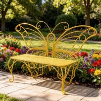 Banc de jardin en métal peint en jaune de la marque Modern Ripple, motif papillon