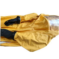 Vêtements de protection chimiques encapsulés de sécurité du corps entier en PVC flexible rouge/OEM pour la lutte contre l'incendie avec bottes et sac