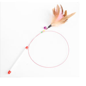 Teint <span class=keywords><strong>Pas</strong></span> <span class=keywords><strong>Cher</strong></span> Rétractable Plumes De Poulet Queue Bâton Fée Pet Jouet Interactif Intérieur Teaser Baguette Fourrure Plume Jouet - Product Image 4