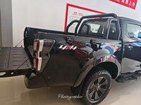 Nouveau pick-up I-suzu à quatre roues motrices, boîte manuelle, direction à gauche