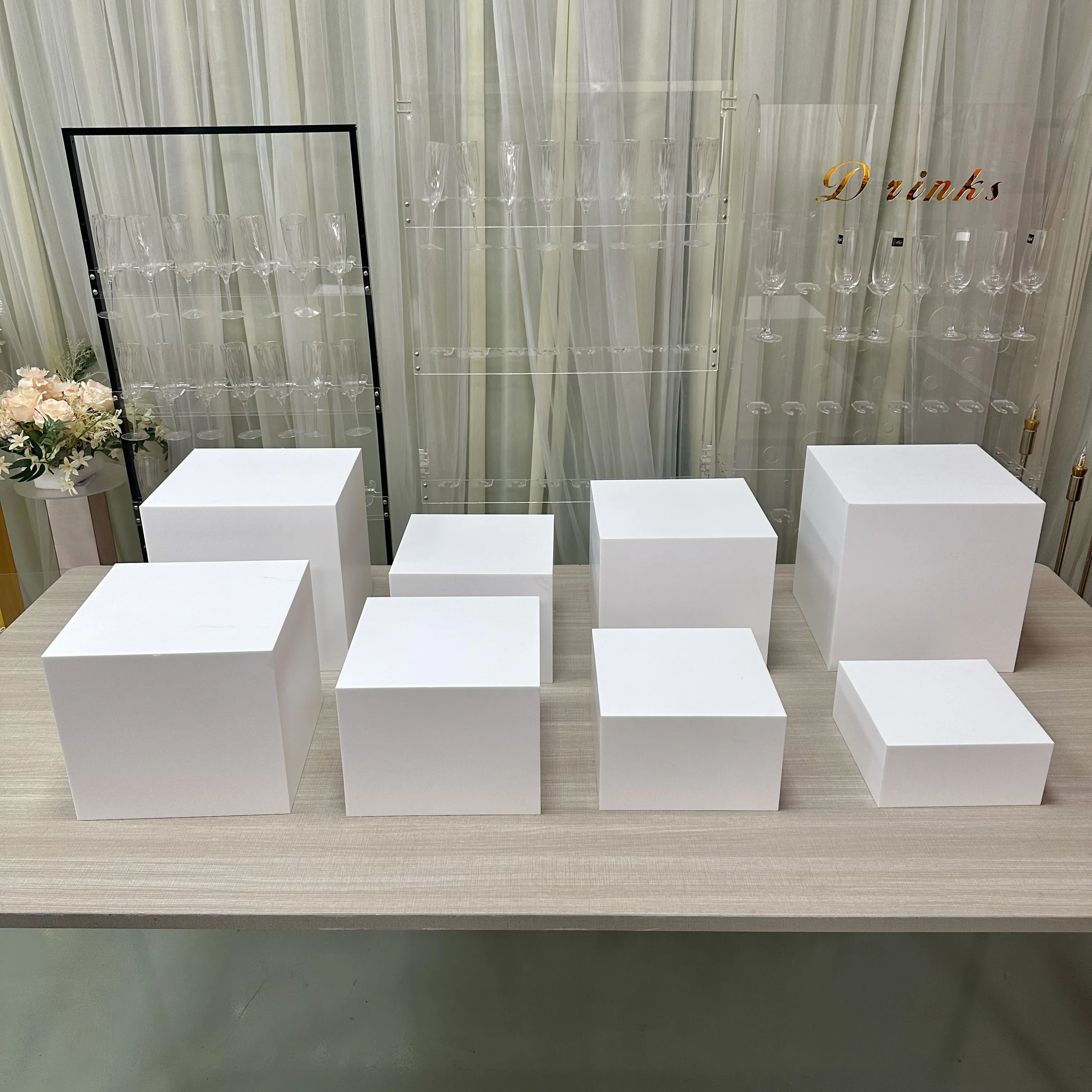 Buffet blanco acrílico Riser Cube Display Nesting Risers Square Food Postre Pedestal Box Display Cake Stand Display Racks