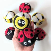 Boules de séchage en laine à motifs d'insectes de dessin animé, faites à la main, naturelles, réutilisables, antistatiques, anti-plis, écologiques