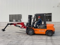 A 2.5-ton Forklift with a Telescopic Boom, with a Working Radius of 6.2 Meters.