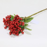 Vente en gros de branches artificielles de baies rouges de 60 cm avec des feuilles vertes, branches artificielles pour la décoration de mariage, de la maison et de la table de Noël