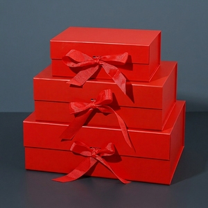 Boîte d'emballage cadeau pliable à rabat personnalisée OEM ODM avec logo, en matériaux recyclés mats, avec poignée et accessoires en ruban, estampage à chaud - Product Image 5