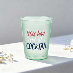Vasos de Plástico Esmerilados Verdes para Cócteles, Vasos para Recepción de Boda Mr. and Mrs., Vasos Esmerilados para Fiestas de Cumpleaños en Casa - Product Image 1