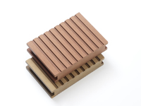 Plancher en bois extérieur traditionnel Plancher en bois massif antidérapant