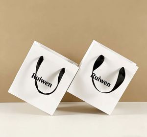 Bolsa de Papel para Joyería, Bolsa de Compras con Logotipo Personalizado, Bolsa de Papel para Empaque de Joyería con Logotipo - Product Image 1